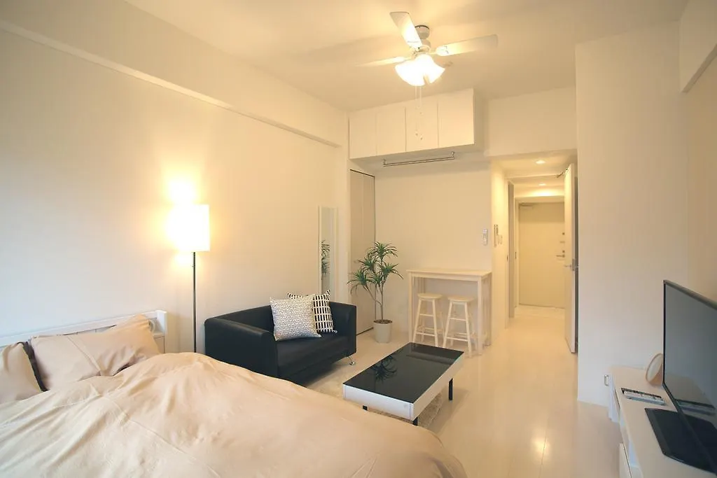 Serenite Umedakita Ōsaka Apartment