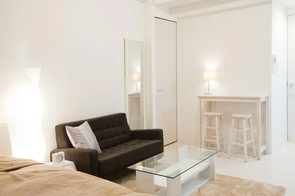Serenite Umedakita Ōsaka Apartment